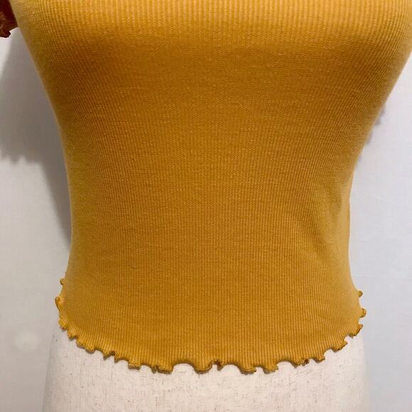 Hippie Rose NWT Cropped Short Sleeves Top Juniors S - Picture 4 of 10